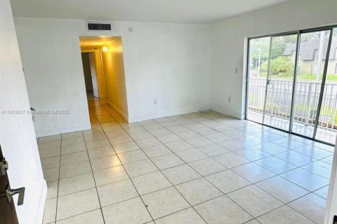 Apartment in Miami, Florida 3 bedrooms, 97.92 sq.m. № 1871849 - photo 14