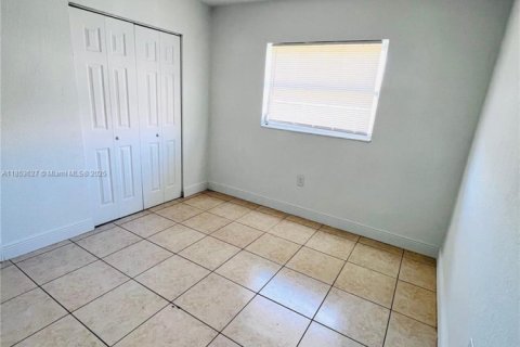 Apartment in Miami, Florida 3 bedrooms, 97.92 sq.m. № 1871849 - photo 16