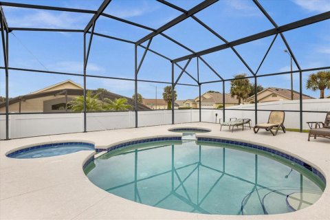 Villa ou maison à vendre à Kissimmee, Floride: 5 chambres, 198.44 m2 № 1724161 - photo 21