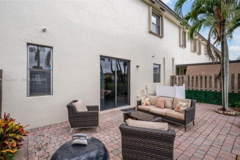 Купить таунхаус в Хомстед, Флорида 3 спальни, 162.95м2, № 2005663 - фото 23