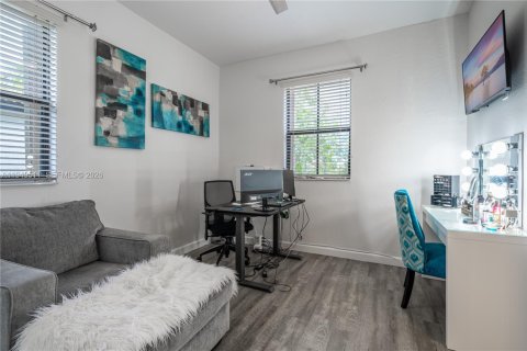 Купить таунхаус в Хомстед, Флорида 3 спальни, 162.95м2, № 2005663 - фото 16