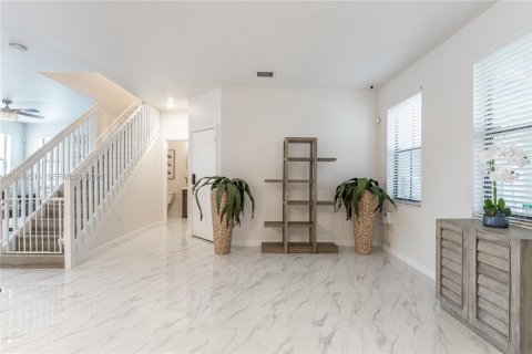 Купить таунхаус в Хомстед, Флорида 3 спальни, 162.95м2, № 2005663 - фото 4