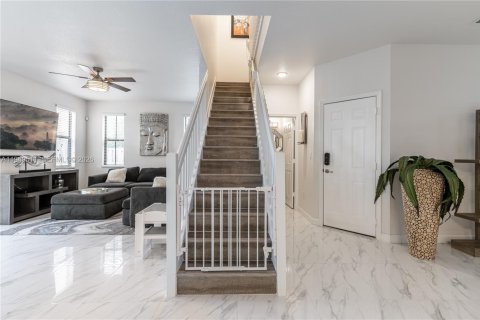 Купить таунхаус в Хомстед, Флорида 3 спальни, 162.95м2, № 2005663 - фото 8