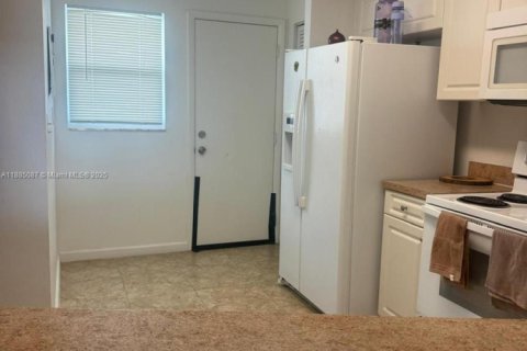 Купить кондоминиум в Майами, Флорида 1 спальня, 98.66м2, № 2012467 - фото 14