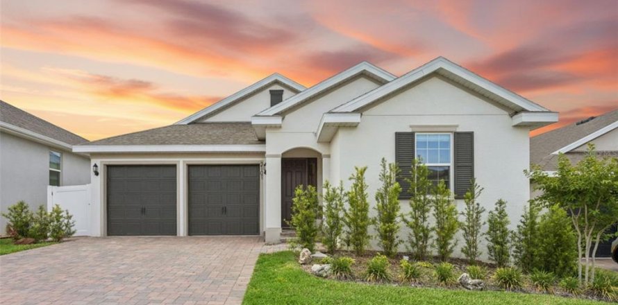 Casa en Clermont, Florida 4 dormitorios, 208.1 m2 № 2227719