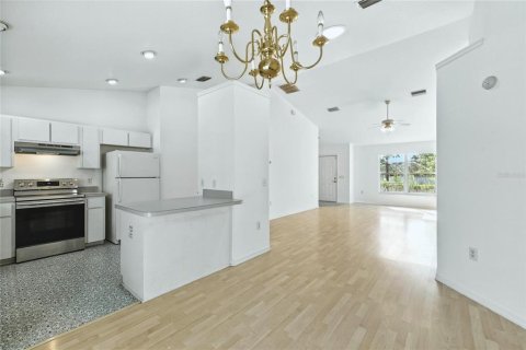 House in Ocala, Florida 3 bedrooms, 150.78 sq.m. № 1886933 - photo 11