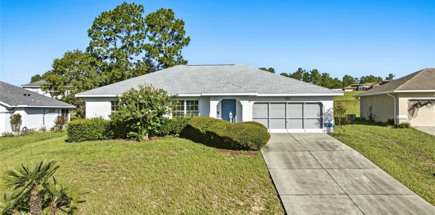 House in Ocala, Florida 3 bedrooms, 150.78 sq.m. № 1886933