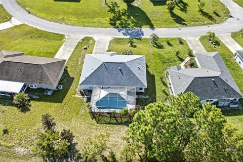 House in Ocala, Florida 3 bedrooms, 150.78 sq.m. № 1886933 - photo 30