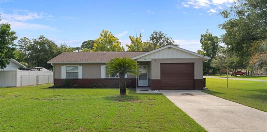 House in Homosassa, Florida 2 bedrooms, 85.84 sq.m. № 2197863