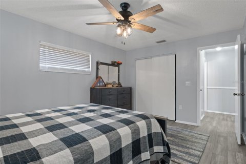 House in Homosassa, Florida 2 bedrooms, 85.84 sq.m. № 2197863 - photo 15