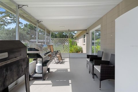 House in Homosassa, Florida 2 bedrooms, 85.84 sq.m. № 2197863 - photo 24