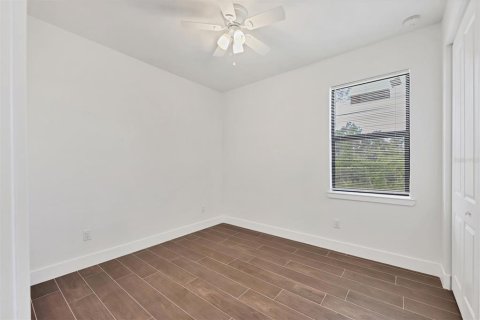 House in Port Charlotte, Florida 4 bedrooms, 161.93 sq.m. № 1760072 - photo 20