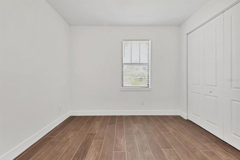 House in Port Charlotte, Florida 4 bedrooms, 161.93 sq.m. № 1760072 - photo 25
