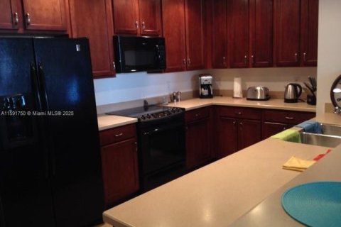 Condo in Cape Coral, Florida, 2 bedrooms  № 1875180 - photo 23