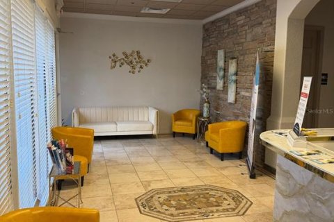 Immobilier commercial à Orlando, Floride 221.57 m2 № 2125701