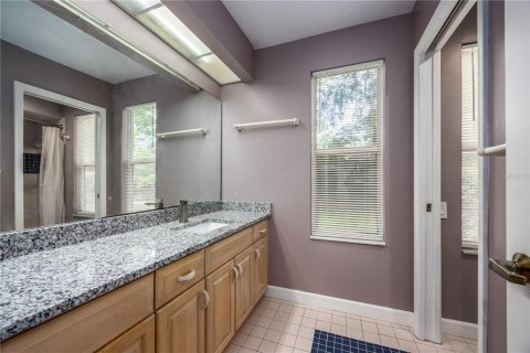 House in Gainesville, Florida 6 bedrooms, 404.22 sq.m. № 2226902 - photo 30
