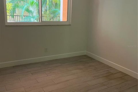 Copropriété à louer à Sarasota, Floride: 2 chambres, 92.07 m2 № 2166717 - photo 9