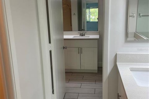 Copropriété à louer à Sarasota, Floride: 2 chambres, 92.07 m2 № 2166717 - photo 7