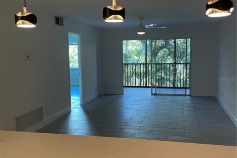 Copropriété à louer à Sarasota, Floride: 2 chambres, 92.07 m2 № 2166717 - photo 14