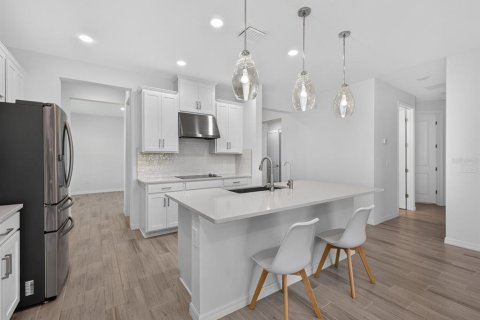 Villa ou maison à vendre à Kissimmee, Floride: 4 chambres, 223.34 m2 № 2209087 - photo 15