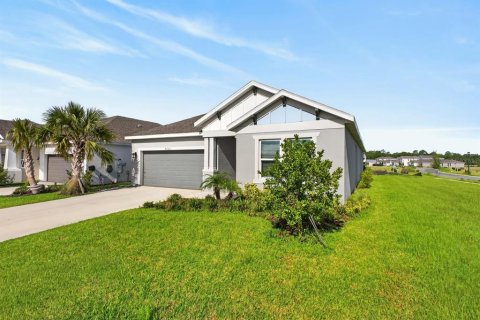 Villa ou maison à vendre à Kissimmee, Floride: 4 chambres, 223.34 m2 № 2209087 - photo 2