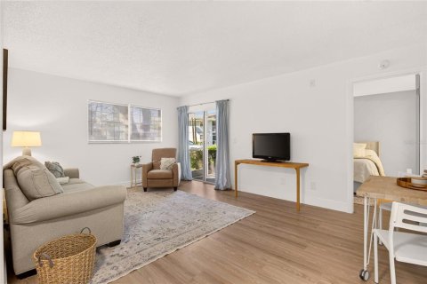 Condominio en venta en Ocala, Florida, 2 dormitorios, 77.76 m2 № 2157015 - foto 10