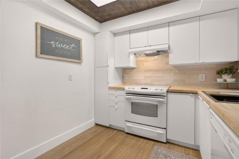 Condominio en venta en Ocala, Florida, 2 dormitorios, 77.76 m2 № 2157015 - foto 15