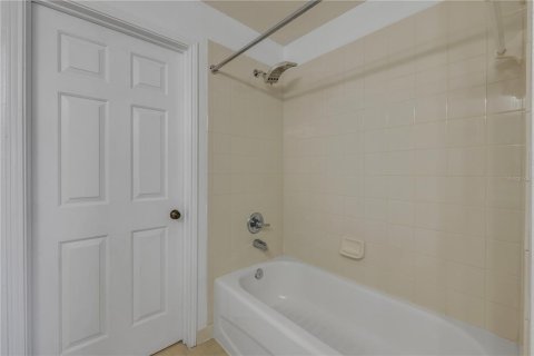 Condominio en alquiler en Port Orange, Florida, 2 dormitorios, 93.46 m2 № 2208427 - foto 24