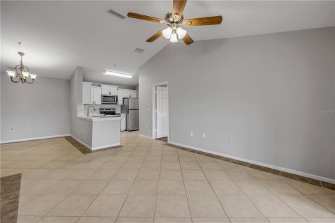 Condominio en alquiler en Port Orange, Florida, 2 dormitorios, 93.46 m2 № 2208427 - foto 9