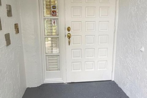 House in Boynton Beach, Florida 3 bedrooms, 176.24 sq.m. № 2181058 - photo 5