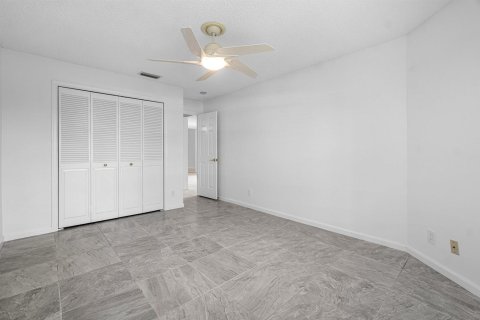 House in Boynton Beach, Florida 3 bedrooms, 176.24 sq.m. № 2181058 - photo 27
