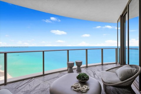 Condo à Sunny Isles Beach, Floride, 3 chambres № 2079997