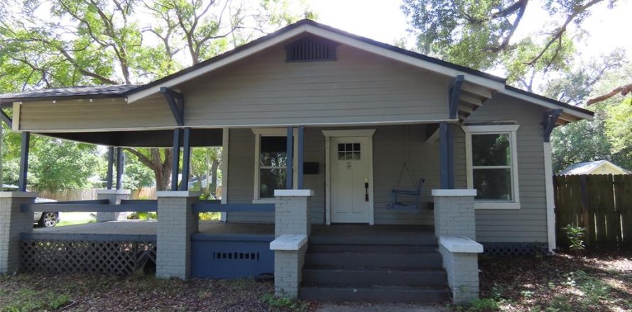 Villa ou maison à Tampa, Floride 3 chambres, 147.9 m2 № 2411383