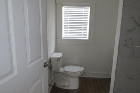 Villa ou maison à vendre à Tampa, Floride: 3 chambres, 147.9 m2 № 2411383 - photo 6