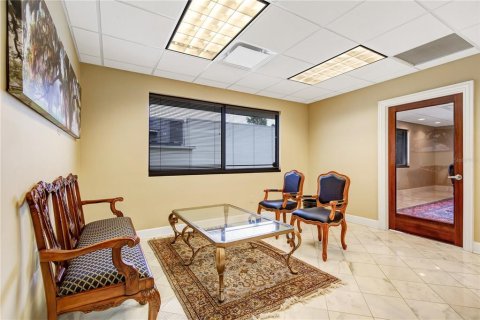 Commercial property in Orlando, Florida 711.82 sq.m. № 1519929 - photo 6