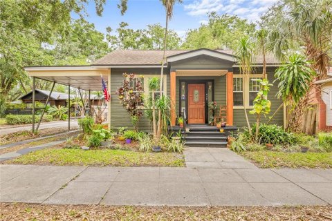 House in Tampa, Florida 3 bedrooms, 131.92 sq.m. № 1689925 - photo 2
