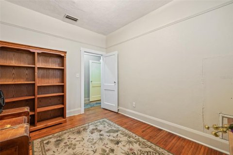 House in Tampa, Florida 3 bedrooms, 131.92 sq.m. № 1689925 - photo 27