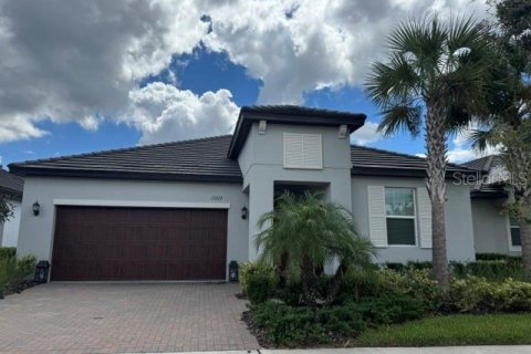Villa ou maison à Land O' Lakes, Floride 3 chambres, 196.4 m2 № 2387489