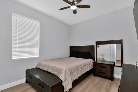 House in Port Charlotte, Florida 4 bedrooms, 151.99 sq.m. № 2100433 - photo 29