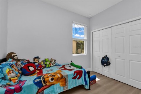 House in Port Charlotte, Florida 4 bedrooms, 151.99 sq.m. № 2100433 - photo 25