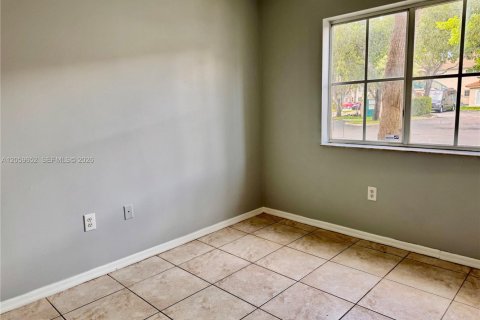 Appartement à louer à Homestead, Floride: 3 chambres, 102.1 m2 № 2181696 - photo 7