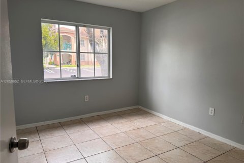 Appartement à louer à Homestead, Floride: 3 chambres, 102.1 m2 № 2181696 - photo 11