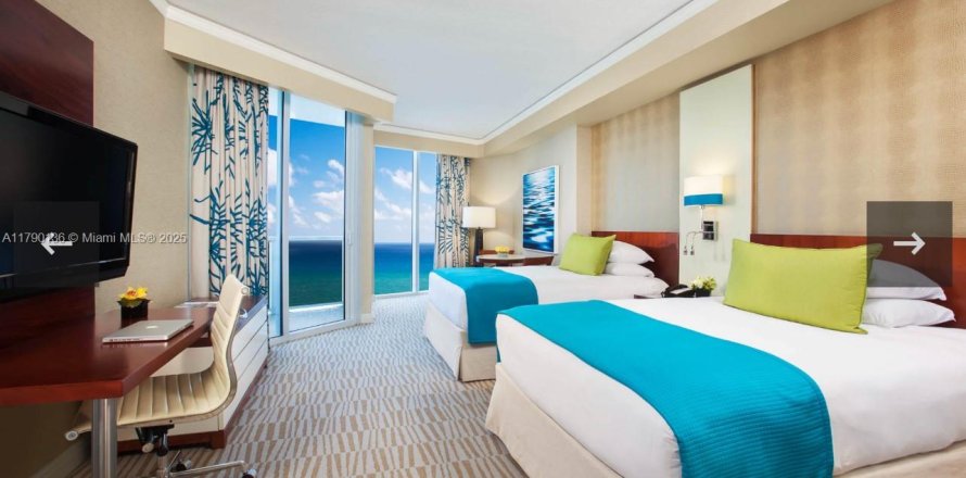 Hotel in Sunny Isles Beach, Florida 51.19 sq.m. № 1863327