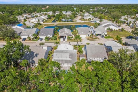 House in Sarasota, Florida 2 bedrooms, 135.08 sq.m. № 2147986 - photo 15