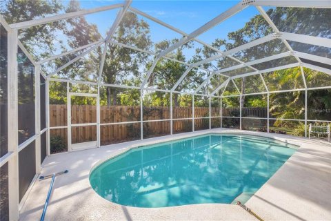 House in Sarasota, Florida 2 bedrooms, 135.08 sq.m. № 2147986 - photo 8