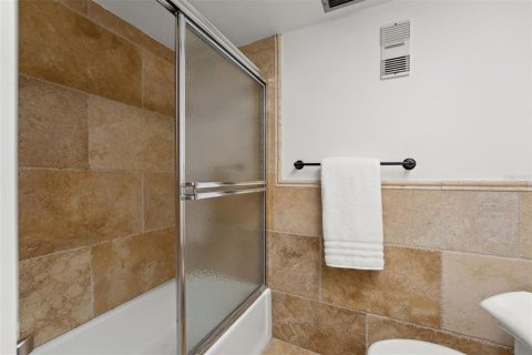 Condo in Clearwater, Florida, 2 bedrooms  № 1832051 - photo 16