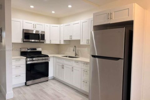 Снять в аренду кондоминиум в Хайалиа, Флорида 1 спальня, 54.16м2, № 1971091 - фото 15