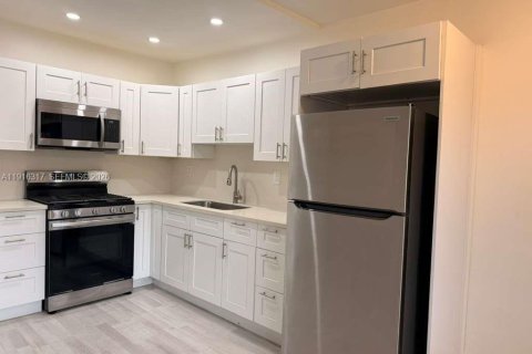 Снять в аренду кондоминиум в Хайалиа, Флорида 1 спальня, 54.16м2, № 1971091 - фото 19