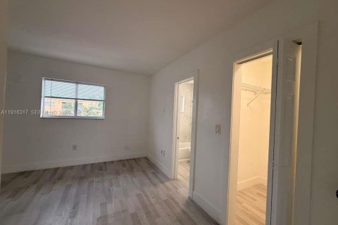 Снять в аренду кондоминиум в Хайалиа, Флорида 1 спальня, 54.16м2, № 1971091 - фото 23