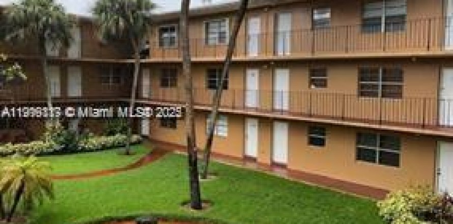 Condo à Hialeah, Floride, 1 chambre № 1971091
